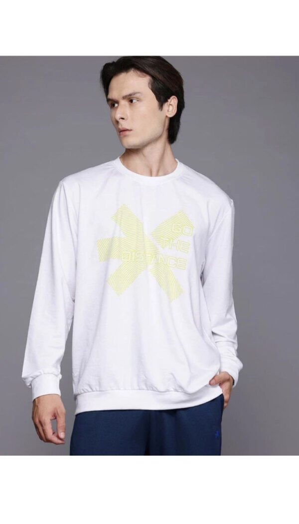 white sweat shirt