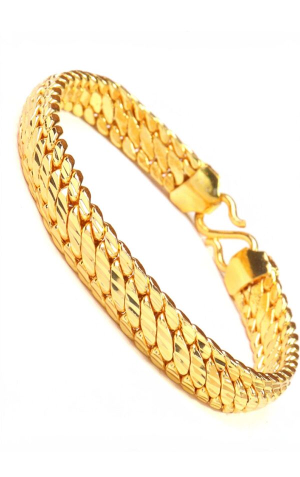 gold braclet